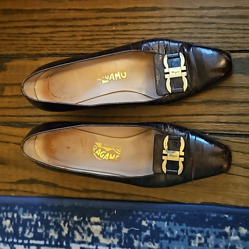Heeled Ferragamo loafer